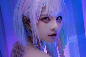 Azami写真里的美图，脚，额，你瞧这姿态！