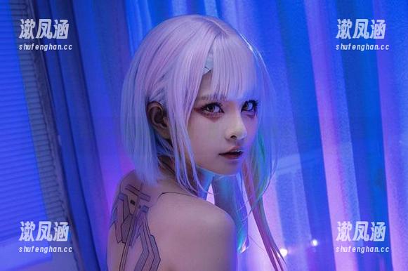 Azami写真里的美图，脚，额，你瞧这姿态！