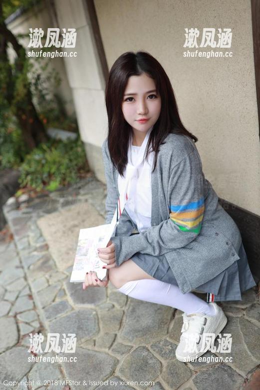 MFStar模范学院-77qiqi MFStar模范学院 - 看77qiqi的全套写真,才发现原来“裤里丝”还能这么搭。