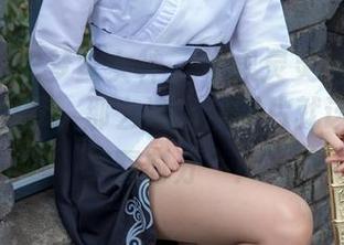 MSLASS梦丝女神 – 如果灵灵的甜静明星脸是个梦，那么这高清照片就该叫做“梦醒时分”！