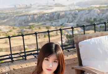 MiStar魅妍社 – Angela小热巴的写真真有意思，裤里丝让每一帧都好想多看几眼！