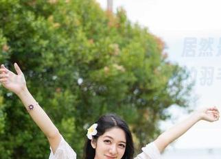 MiStar魅妍社 – 天使降临，居然是赵欢颜Jessica的写真，咋感觉她的羽毛都闪闪发光呢？