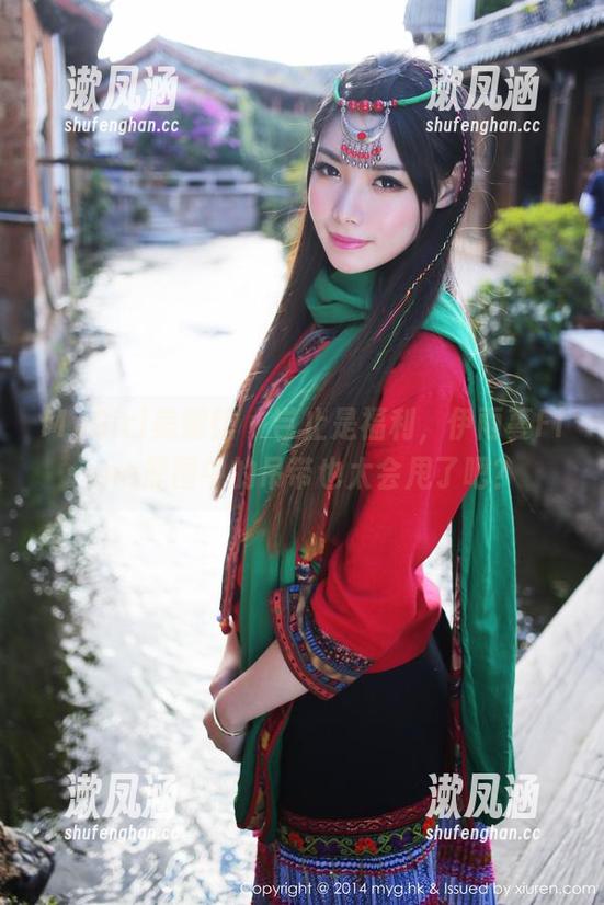 MyGirl美媛馆-伊雨蔓Fiona MyGirl美媛馆 - 岂止是福利,伊雨蔓Fiona原图中的吊带也太会甩了吧?