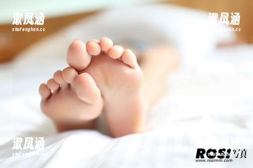ROSI ROSI白丝精选:每一张都像是细腻的情感流动