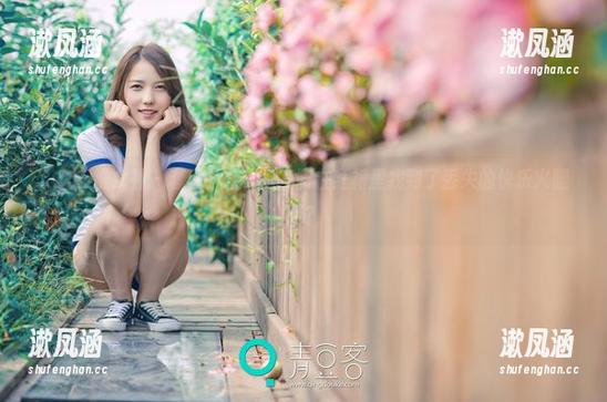 TGOD推女神 - 套图狂欢，白一晗在红裙里找到了丢失的快乐火腿肠？