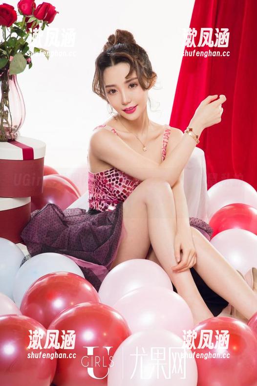 UGirls尤果网-小潘鼠 UGirls尤果网 - 女友很漂亮,小潘鼠私拍又在“出镜”!