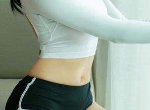 UGirls尤果网 – 张小西Ann浴室合集，分享一些不一样的湿润时刻！