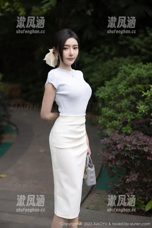 XIAOYU语画界 - 丝袜写真新鲜出炉，豆瓣酱又来套路啦！