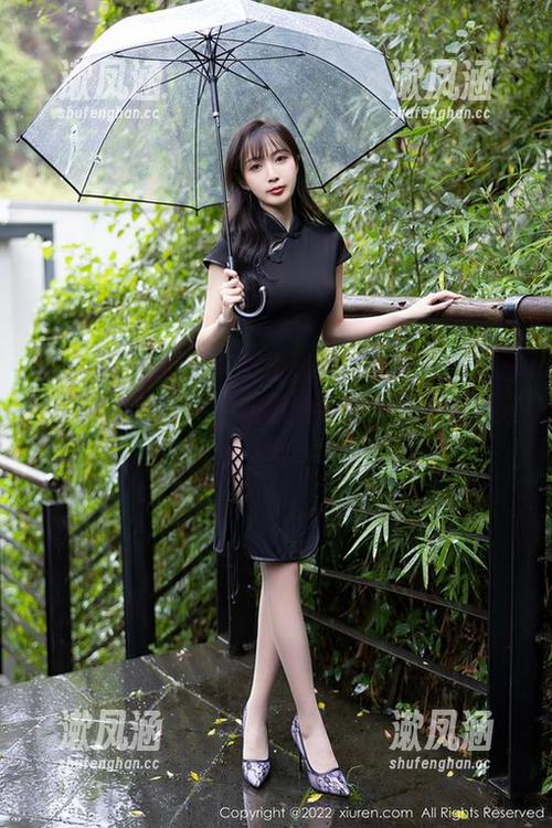 Xiuren秀人网-奶芙乔乔 Xiuren秀人网 - 听说奶芙乔乔在天台写日记,看这张图片,难道她也变身文艺女孩了?