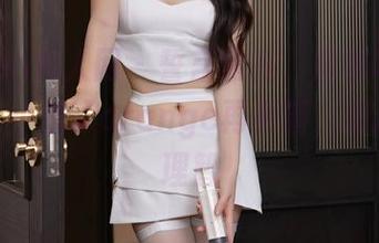 Xiuren秀人网 – 誓言常在，短裤写真集必火！小橘子orange再更新，切记保持理智