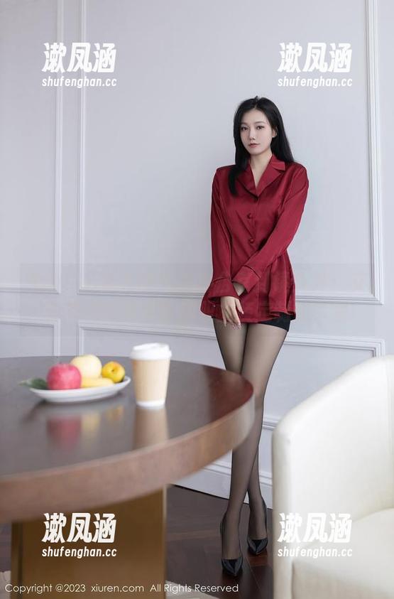 Xiuren秀人网-艾栗栗栗栗栗栗吖 Xiuren秀人网 - 从办公室到镜头外:艾栗栗栗栗栗栗吖的职业装定制趣事图