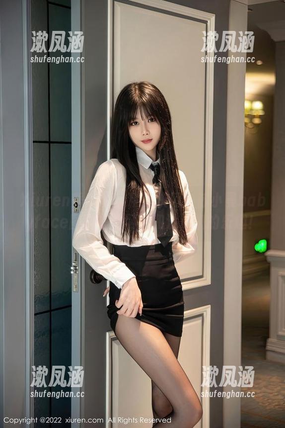 Xiuren秀人网-苏小曼babyface Xiuren秀人网 - 精选快闪!苏小曼babyface图集里的网袜和没心机的乐趣!