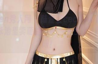 Xiuren秀人网 – 陆萱萱cecillia最新写真：泳池里卖萌的同时，也在找泳蹼的极限！