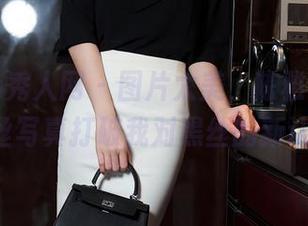 Xiuren秀人网 – 图片太美，陈雅漫VICKY黑丝写真打破我对黑丝的新认知。