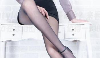 beautyleg – 潜水还是蹦水？来看看Vanessa在泳池的写真集，值得一掏的资源哦！