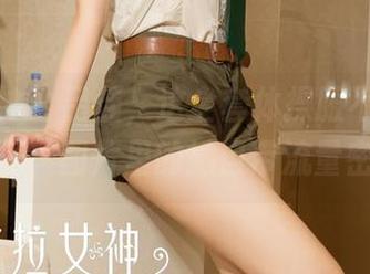 克拉女神 – 吕佳，这全套体操服不需要别的搭配，图片里的她自带流量密码！