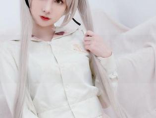 无意间点开兔玩映画的蓝色女仆图包，竟然出不来了？