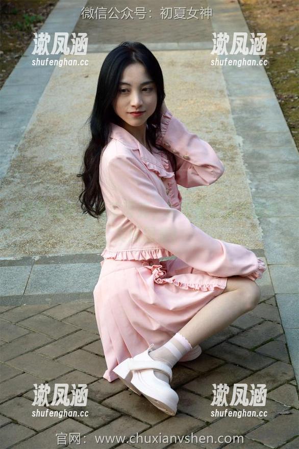 初夏女神-柒柒 初夏女神 - 海军再强,也不敌柒柒的盛世美图图集!