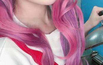 修女也有流行风！千夜未来带你看她的写真原图