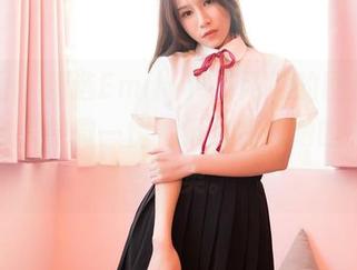 嗲囡囡 – 精选Emily尹菲网袜的图包，细腻得令人微微一愣，像是在和她的想法有些默契。