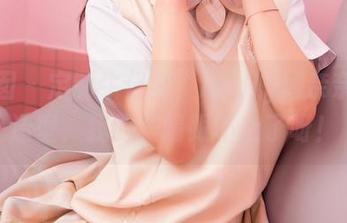 嗲囡囡 – 定制牛仔裤，Emily顾奈奈酱的造型，我的眼睛跟不上了呀！