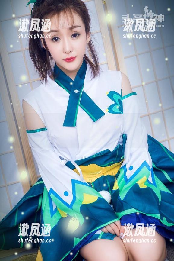 头条女神-钟晴 头条女神 - 钟晴的“眼镜”作品,下载的时候要小心,别让它让你变得更自恋哦。
