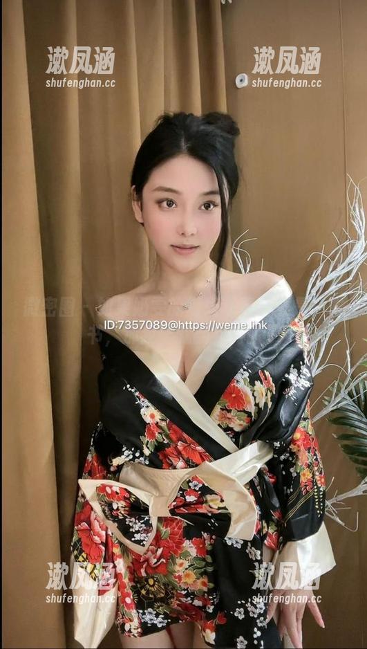 奶雯 微密圈 - 如果奶雯的御姐写真合集是一本书,那我早就翻到封面了