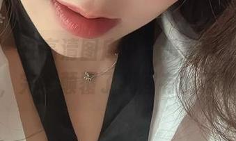 微密圈 – 在高清图库中，奶雯穿上的水手服，完全颠覆了我固有的印象！