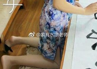 微密圈 – 在水中摆姿势，家有水墨老师的泳池写真合集