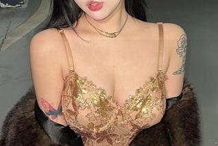 微密圈 – 不止是月饼！小优优子的中秋女仆无圣光写真秒变焦点！