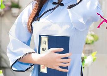 尤果网 – 心儿最新泳池作品来了，水面上的倒影让人想深思