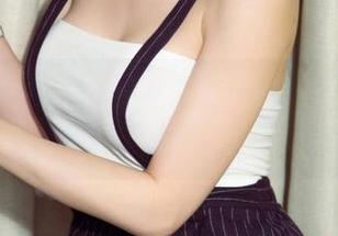 尤果网 – 校服不是只有单调，李易童图包真是见证了逆袭啊。