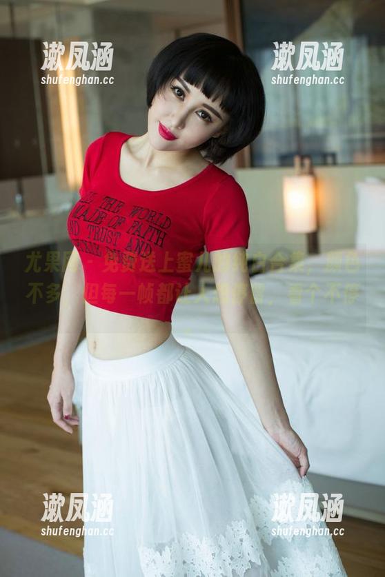 尤果网-蜜儿 尤果网 - 免费送上蜜儿的纯白合集,颜色不多,但每一帧都让人想停留,看个不停。