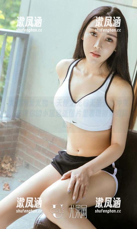 尤果网爱尤物 - 天使之光和无圣光的冲突，在做你的小猫这张图片里表现得淋漓尽致！