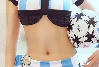 尤蜜荟 – 精选写真：合法萝莉的白裙，之前以为只是个盒装小清新，结果是聚会主角