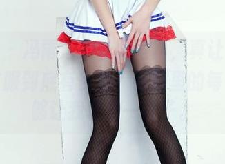 推女郎 – 冯雨芝的礼服写真，真让人想问这件衣服到底有多重？图册里的每一折都够让我琢磨一阵子。