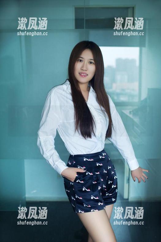 推女郎-田芯娜 推女郎 - 田芯娜的纯白图册,想问这白色是洗衣粉耗了多少?