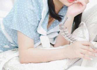 看看“是依酱吖”的妹妹写真，是我一直想要的壁纸呢！