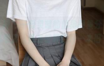 梦丝女神 – 一份灵唯的旗袍图集分享，慢慢欣赏，像是轻轻翻开一本旧书