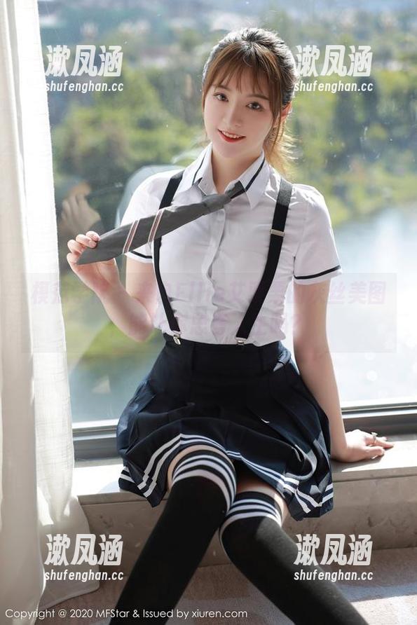 模范学院 - 来自Ellie艾栗栗的灰丝美图，能让你思考人生吗？