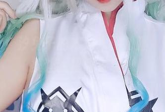 意外耶！汐兔子的木之本樱制服，图片合集让我望而生畏！