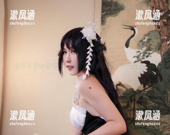 流年不停w 流年不停w的私房,图包放着水手服,好像在wink