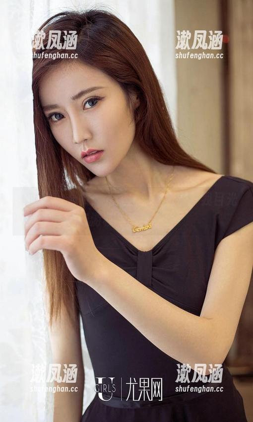 爱尤物-尤妮丝 爱尤物 - 合集:尤妮丝穿旗袍时,我目光的游移与不自在!
