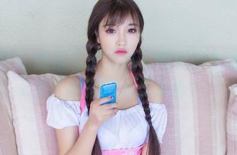 爱蜜社 – 眼镜有多魅惑？娜大少爷说：无圣光的写真才是本色！