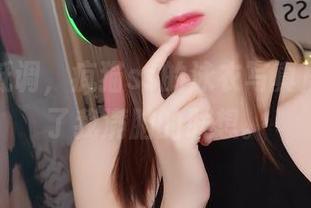 说好的低调，疯猫ss的泳衣写真居然引发了我满脑的联想。