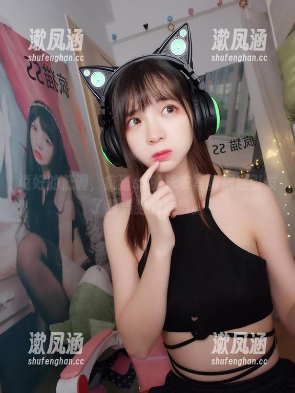 说好的低调，疯猫ss的泳衣写真居然引发了我满脑的联想。