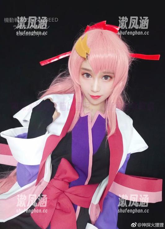 神探火狸狸 神探火狸狸开箱比基尼,最新图库吞噬你的眼球