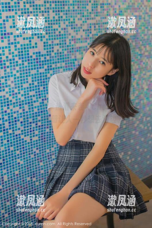 秀人网-Cherry绯月樱 秀人网 - 夏季热潮来袭,Cherry绯月樱的最新图册让人一秒想去海边了。