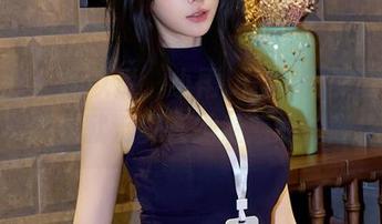 秀人网 – 所以说，小雨baby的美腿写真，分享完我就沉醉在她魅惑的长腿之间。