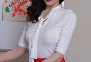 秀人网 – 清纯只是一种表象，西希白兔的精选写真集让你看见更多精彩侧面